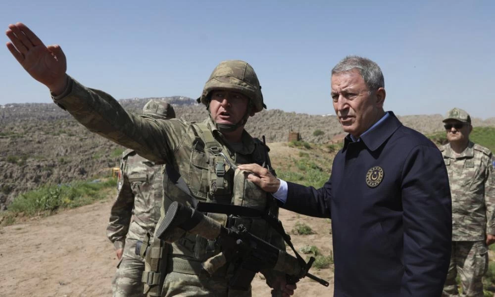 Ακάρ: ''Να φύγει ο στρατός από 16 ελληνικά νησιά''